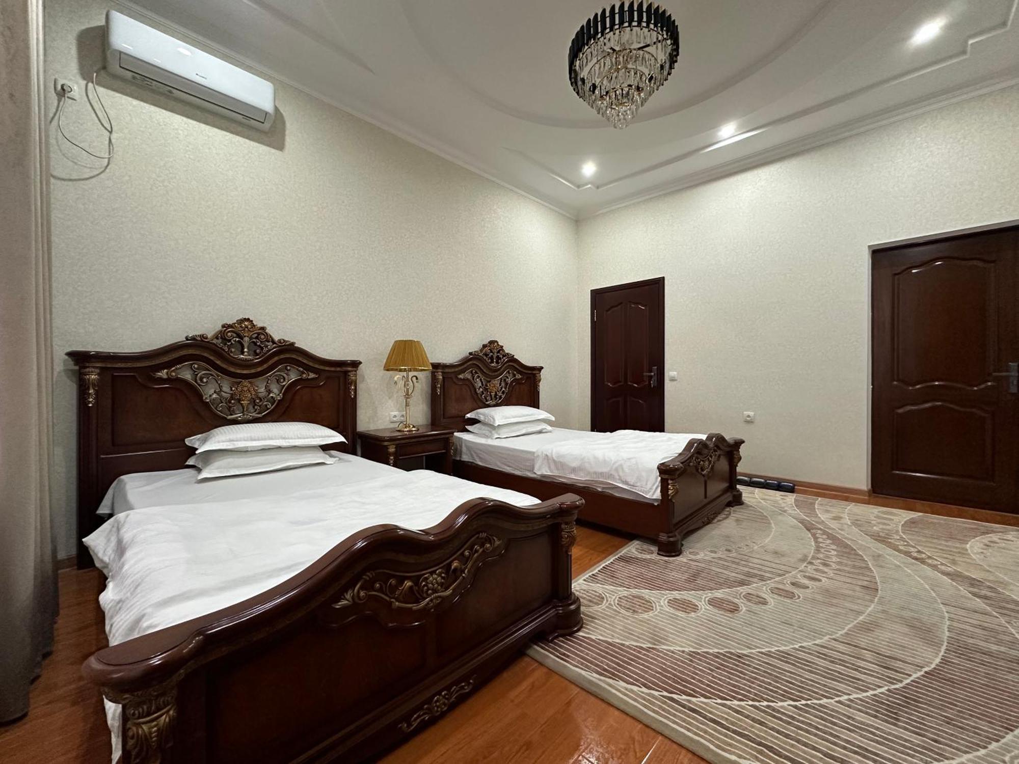 Hello Dushanbe Hostel Екстер'єр фото