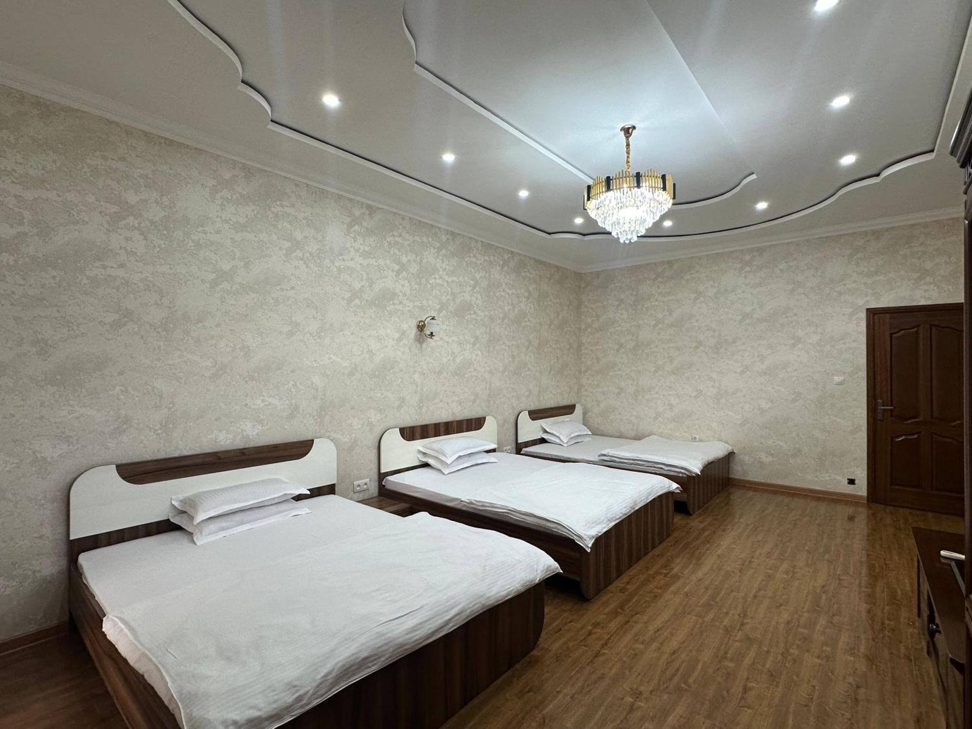 Hello Dushanbe Hostel Екстер'єр фото