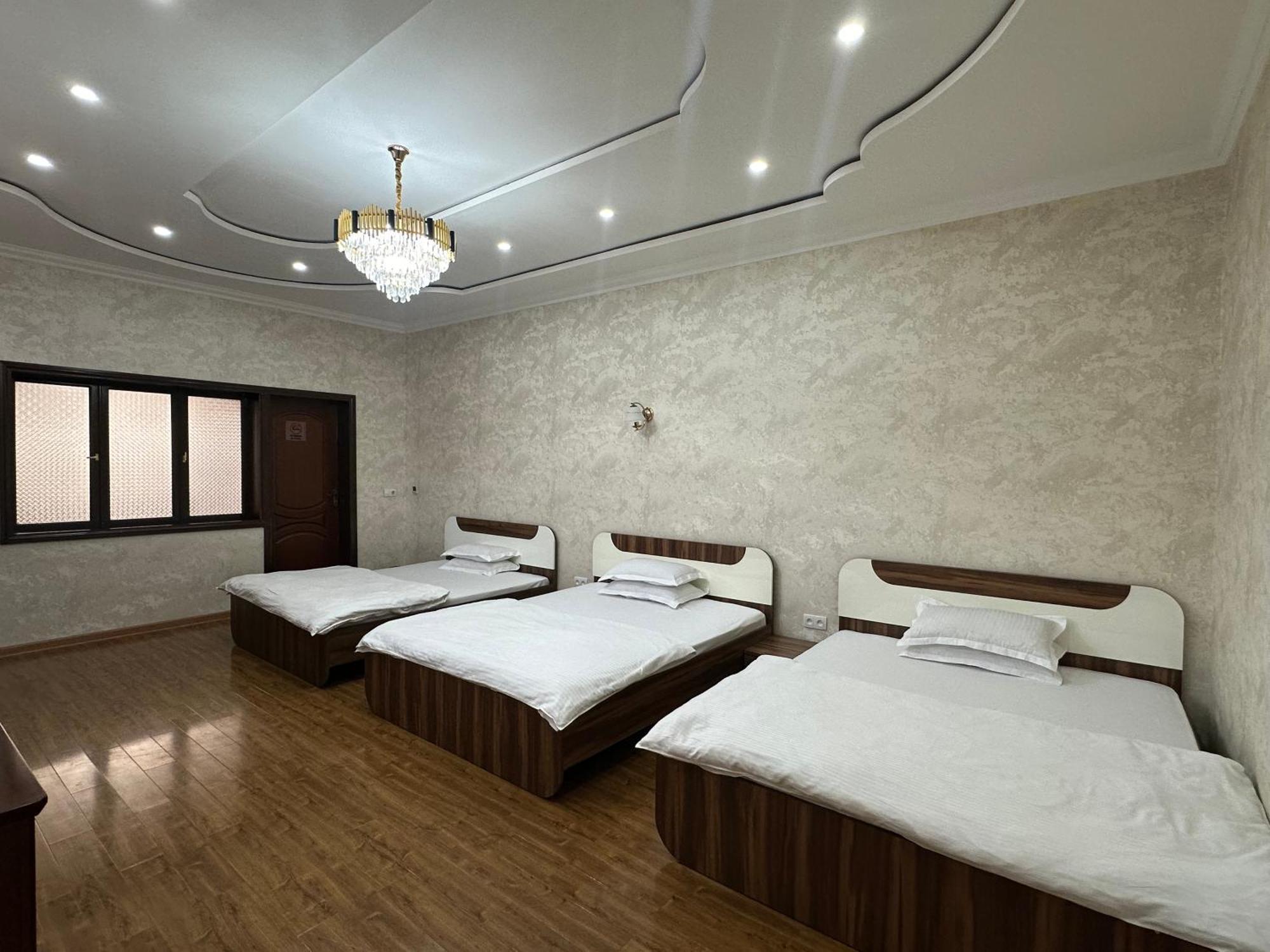 Hello Dushanbe Hostel Екстер'єр фото